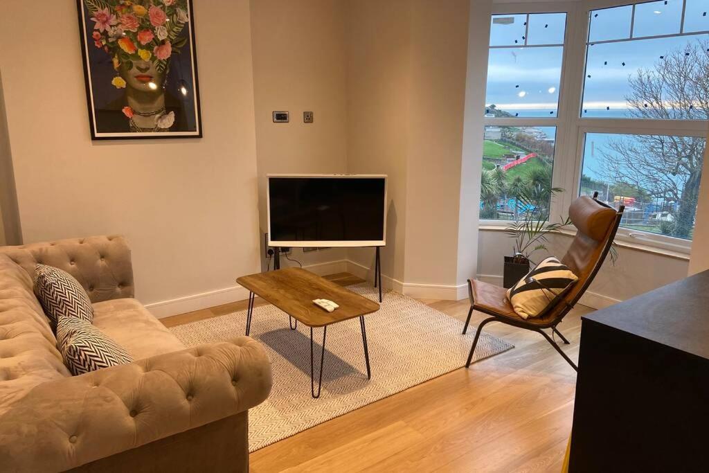 Spacious 1 Bedroom Apartment With Sea Views New Quay Εξωτερικό φωτογραφία